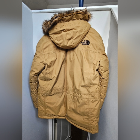 The North Face 550 Jacket in Beige - Picture 2 of 2